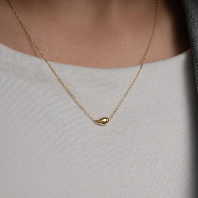 Teardrop Necklace in 10K Yellow Gold