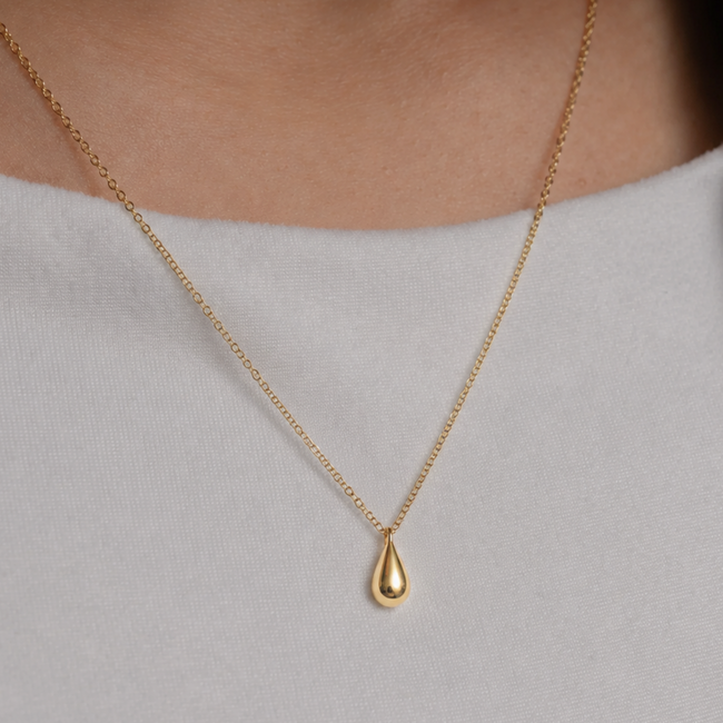 Teardrop Necklace in 10K Yellow Gold