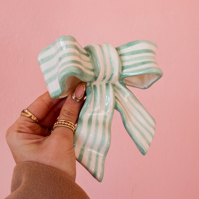 Stoneware Striped Bow Decor Wall Hanging