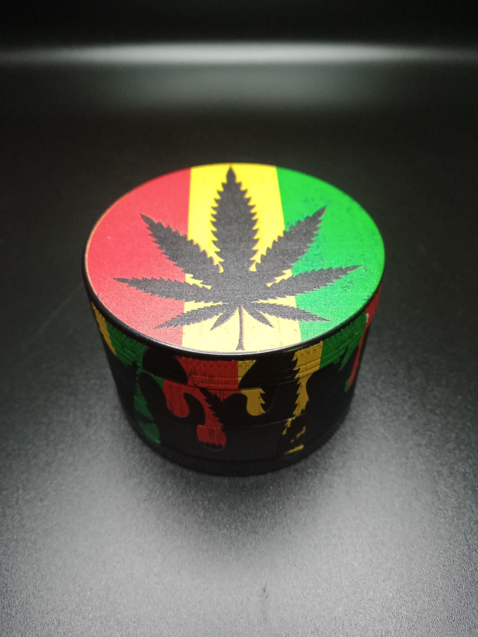 Rasta Leaf Grinder 63mm