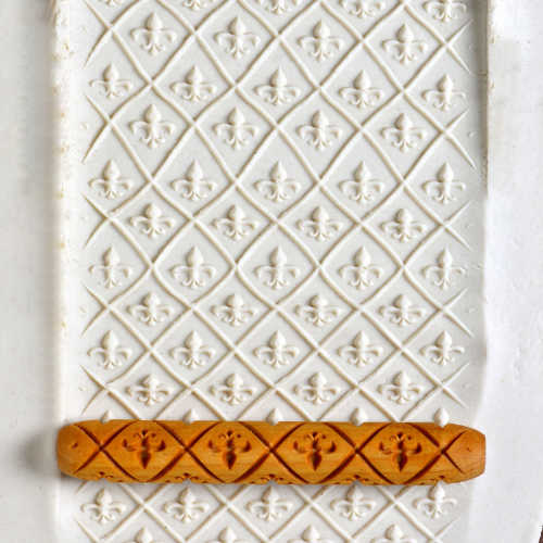 MKM Hand Roller (MKM HR-025) Fleur-de-lis