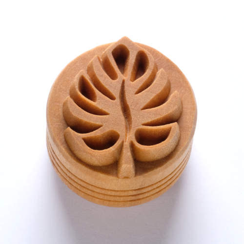 MKM Large Round Stamp (MKM SCL-144) Monstera Leaf