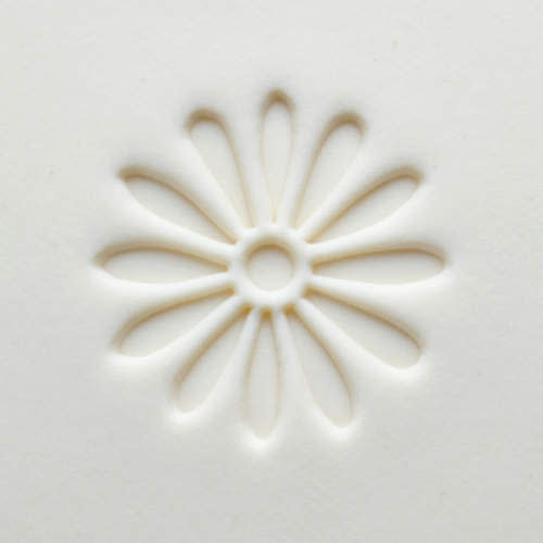 MKM Large Round Stamp (MKM SCL-137) Daisy