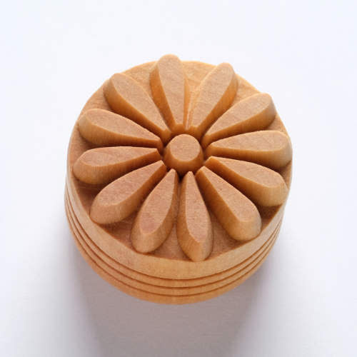 MKM Large Round Stamp (MKM SCL-137) Daisy