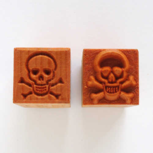 MKM Medium Square Stamp (MKM SSM-150) Skull & Crossbones