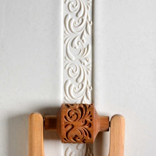 MKM Medium Handle Roller (MKM RM-051) Nouveau Floral