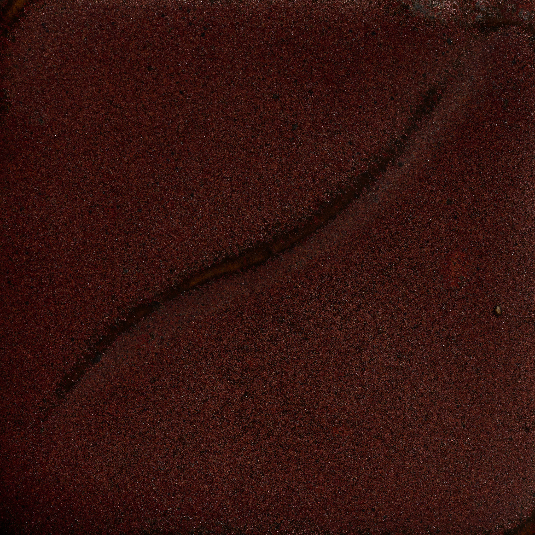 Tucker's 680T Iron Red