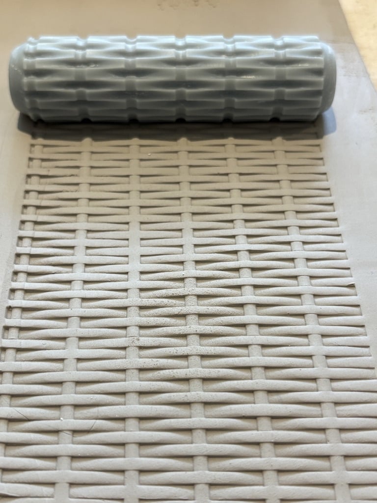 Savvy Sons Wicker 4" Resin Hand Roller