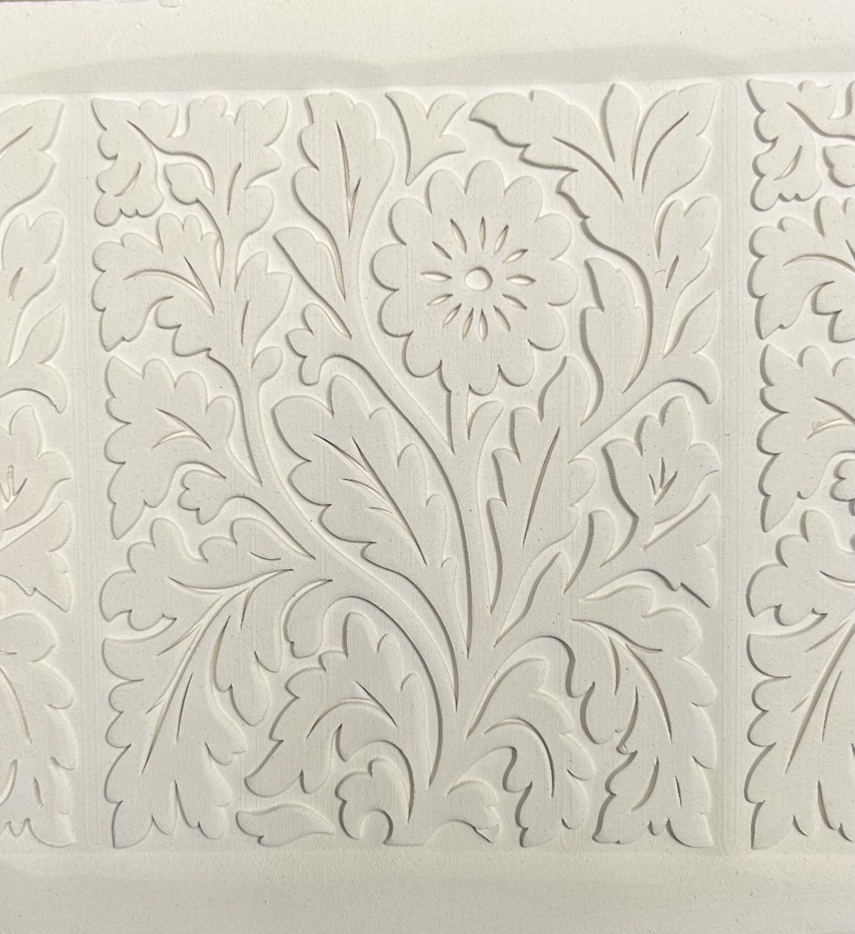 Savvy Sons Floral Tile 4" Resin Hand Roller