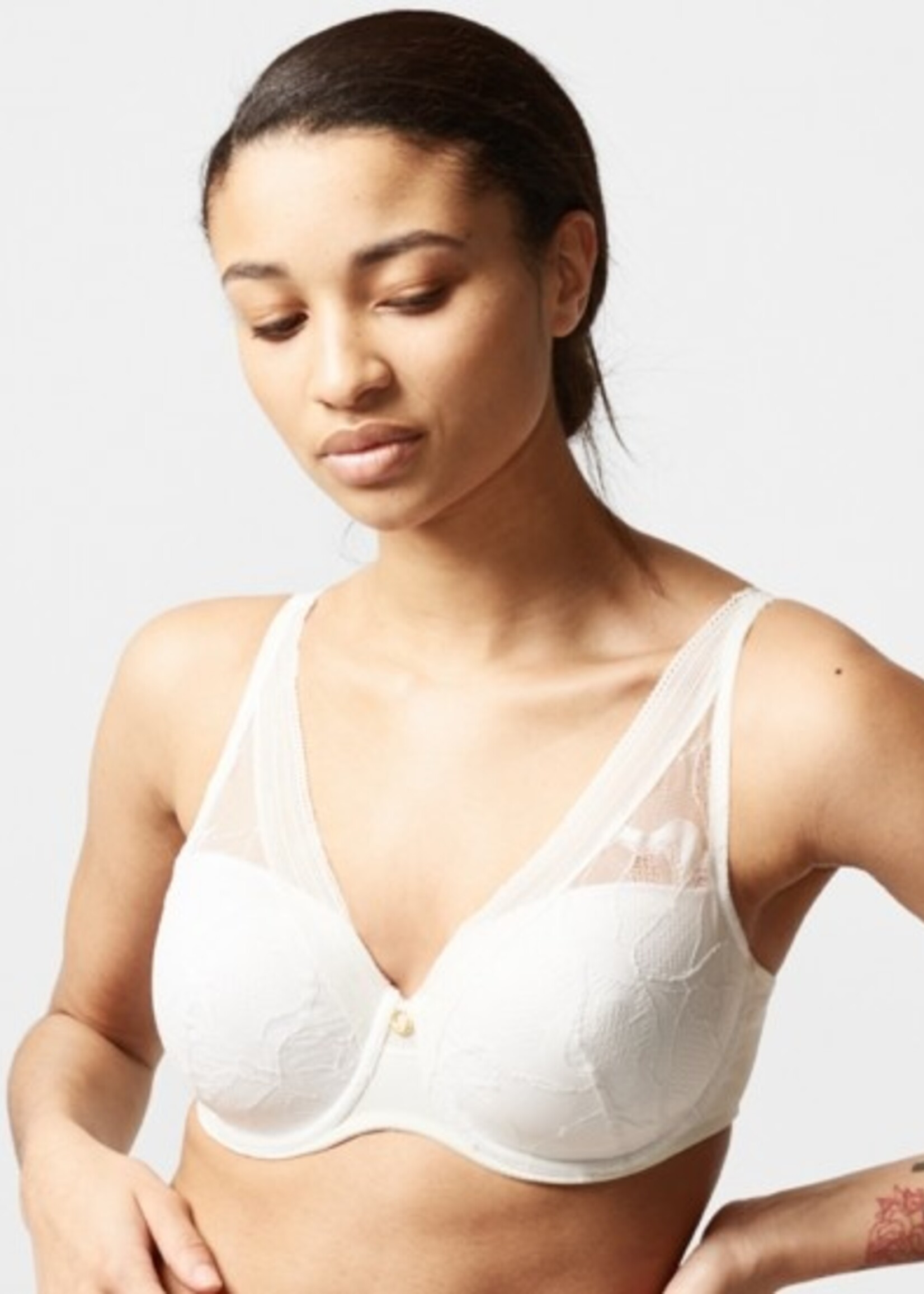 Chantelle True Lace Comfort Plunge