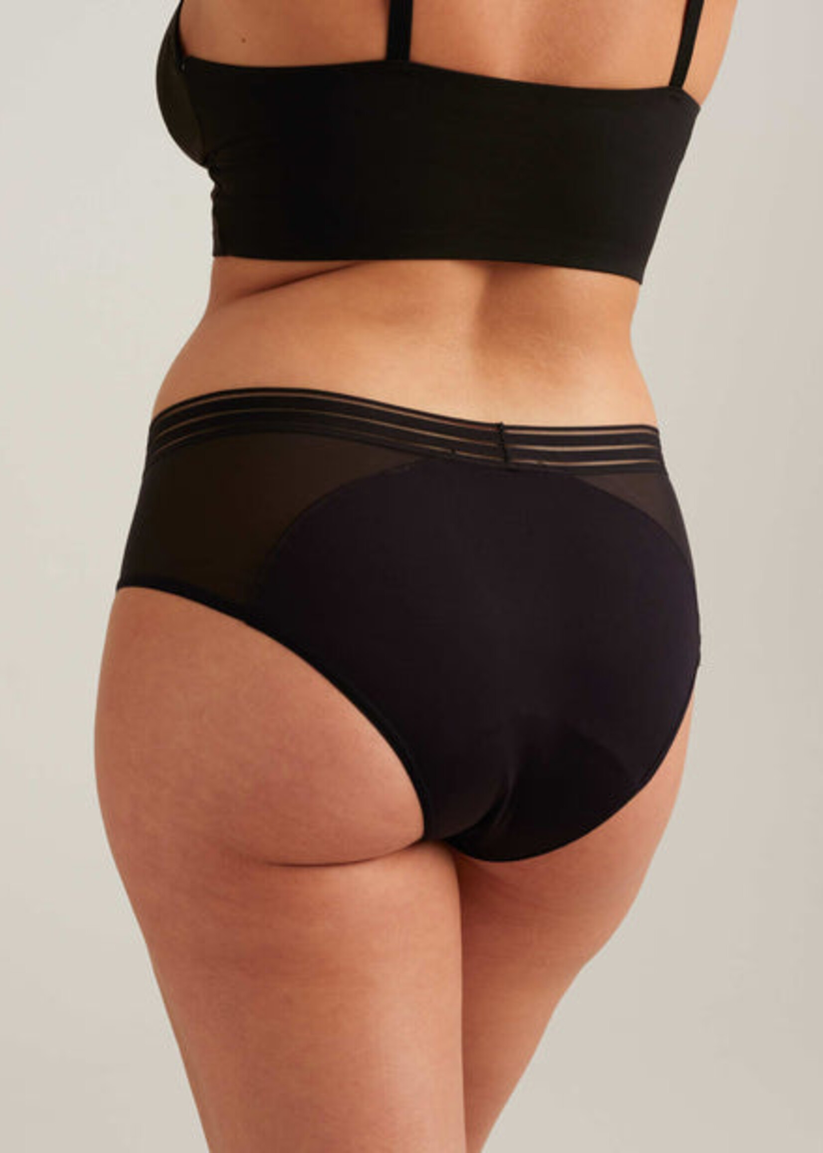 Saalt Leakproof Mesh Hipster - Super