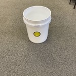 3.5 Gal White Round Bucket