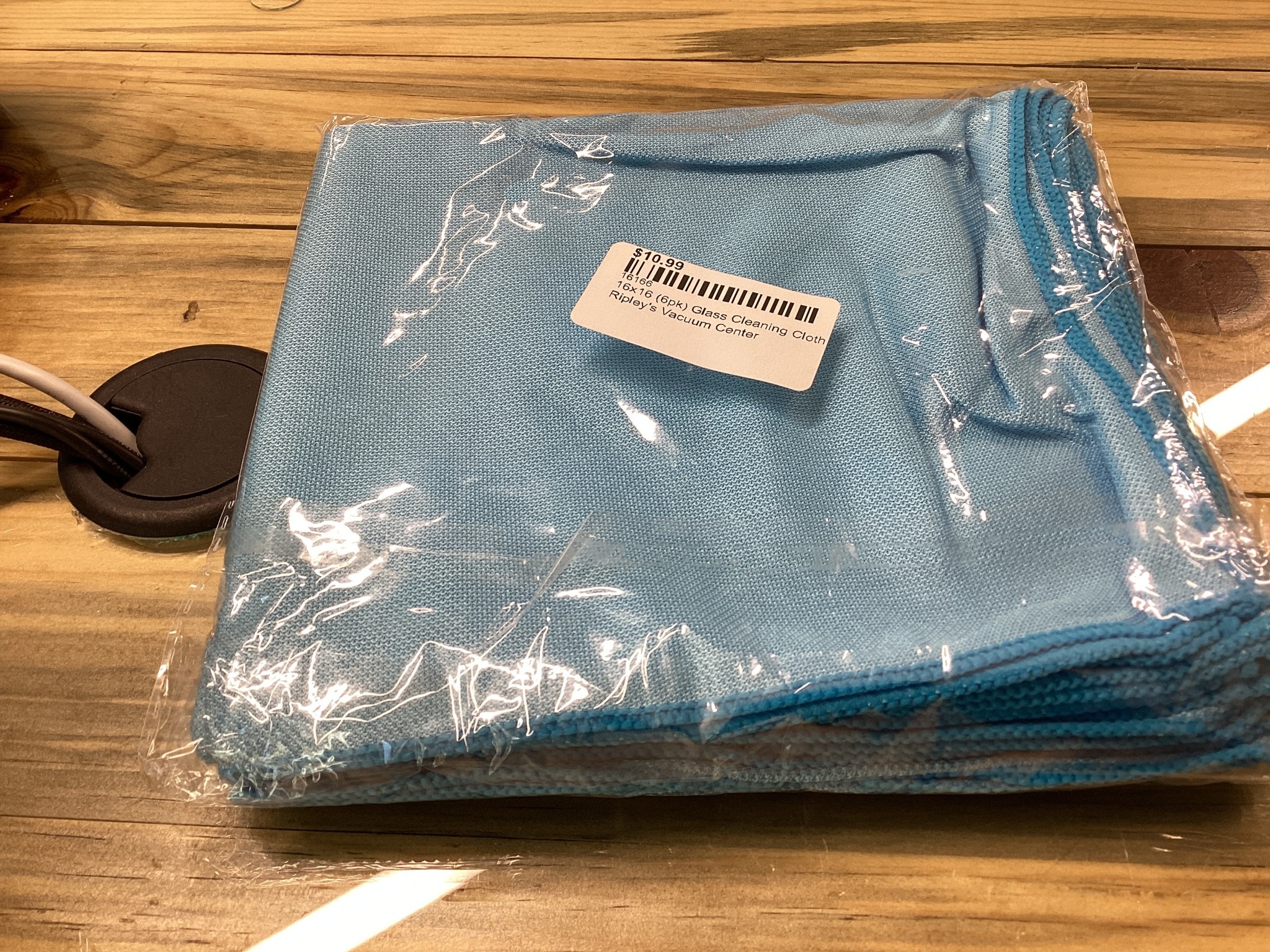 16x16 glass cleaning cloth Ripleys Vacuum Center