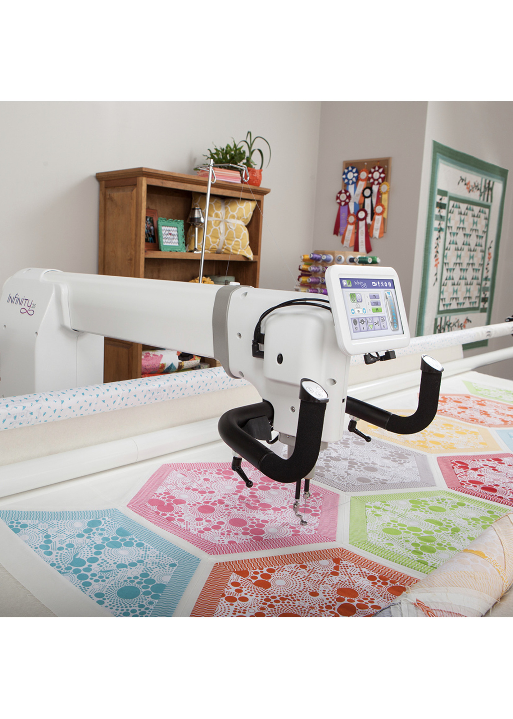 Handi Quilter Canada Handi Quilter Infintiy 28 long arm machine with 10 foot Gallery 3 Frame