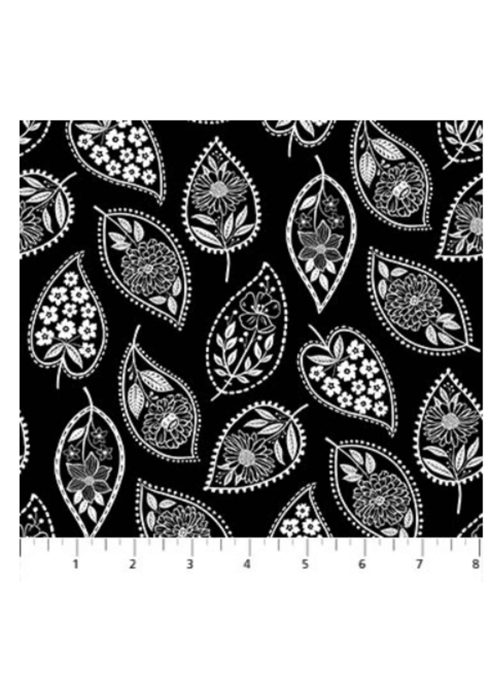 Northcott Ebony & Ivory  per 1/2 meter