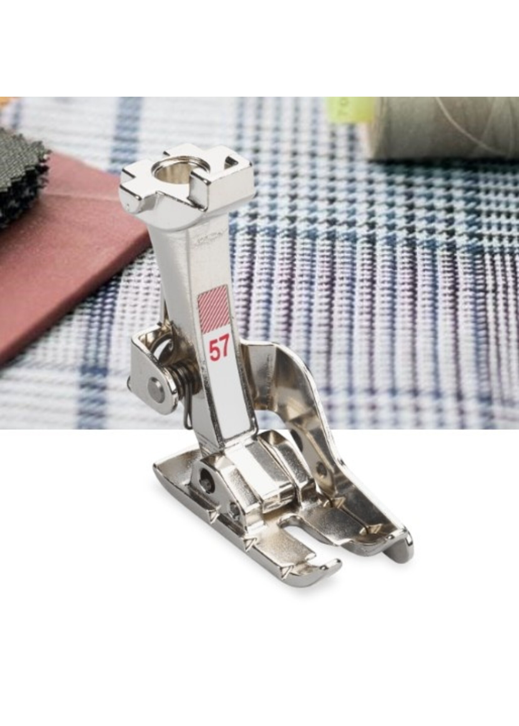Bernina #57 patchwork foot with guide ( old style)
