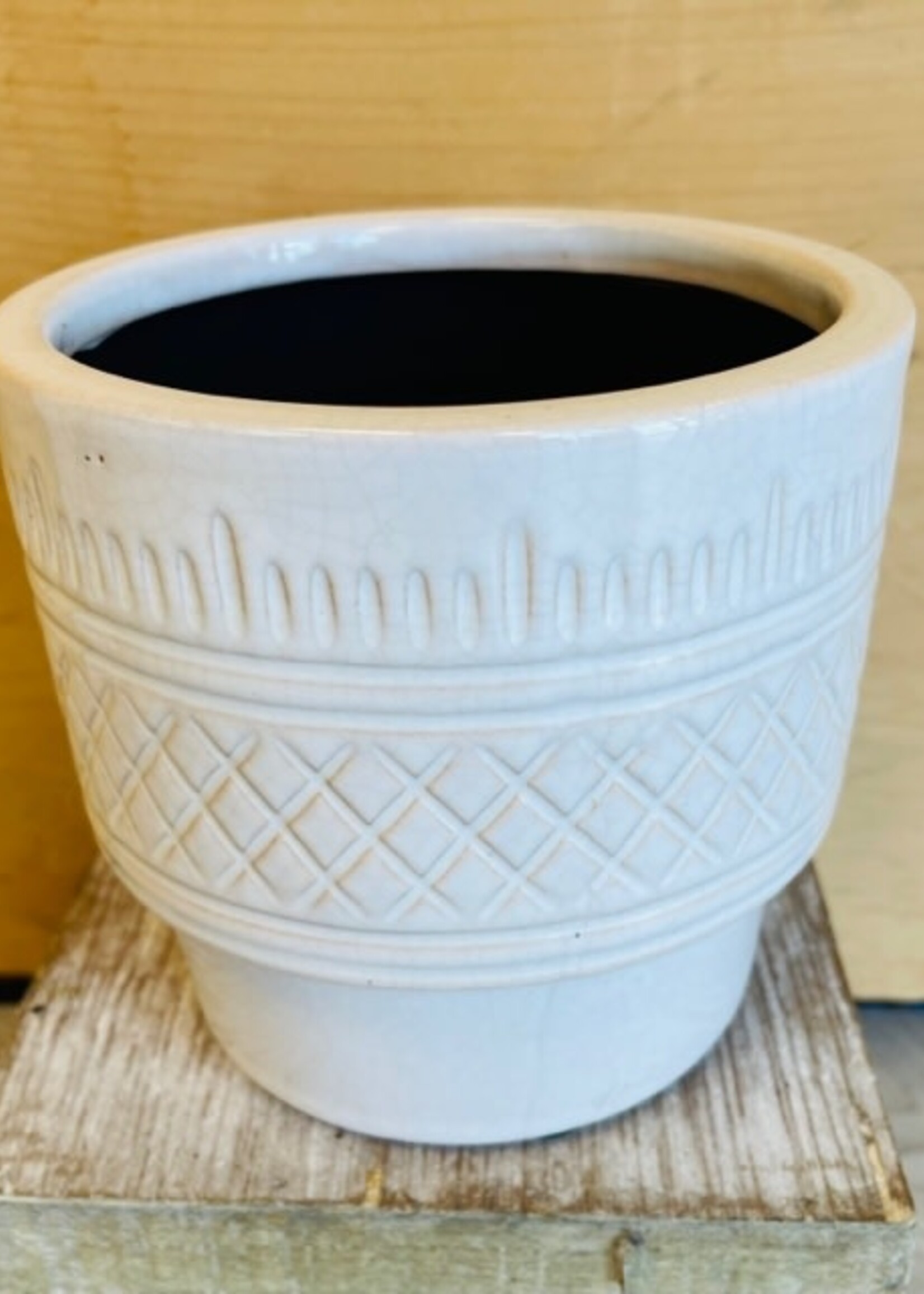 4'' White Criss Cross Pot