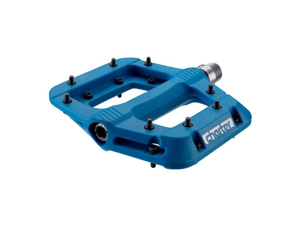 Race Face Chester, Platform Pedals, Body: Nylon, Spindle: Cr-Mo, 9/16'', Blue, Pair