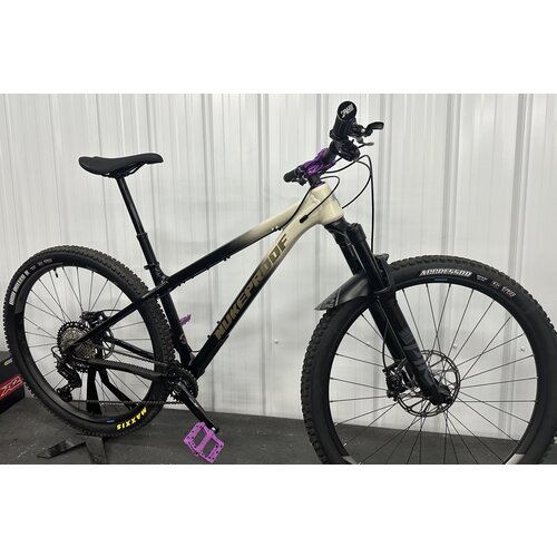 Nukeproof Scout Stout MD Shimano XT Custom