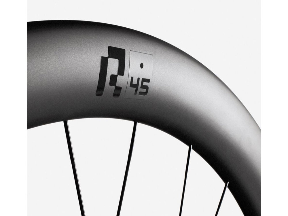 HollowGram R 45 Rear CL Shi Wheel 700 142x12mm