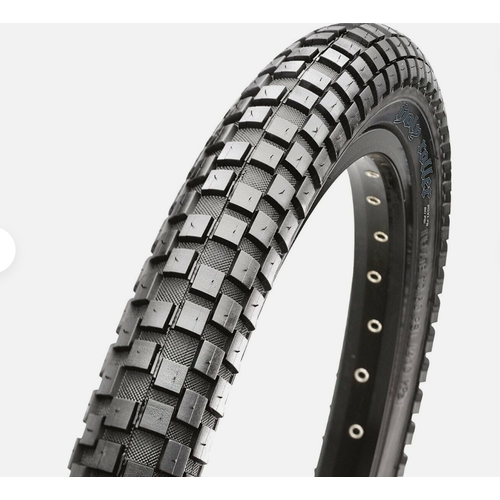 Maxxis Maxxis Holy Roller Tire - 26 x 2.4, Clincher, Wire, Black, Single