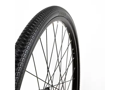 Tannus Tannus Razorblade: 26"x1.75" Airless Tire