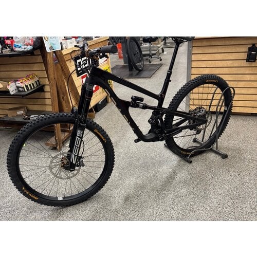 Revel Bikes Rail29 LG Custom SLX Hydra Cowboy Coffee Revel Bikes Rail29 LG Custom SLX Hydra Cowboy Coffee