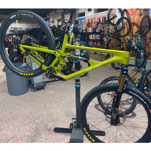 Revel Bikes Rascal v3 130 LG Custom
