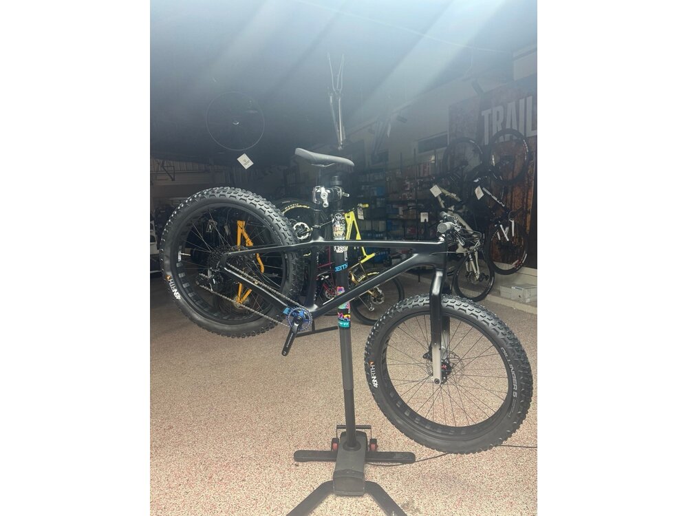 Salsa Custom Beargrease MD