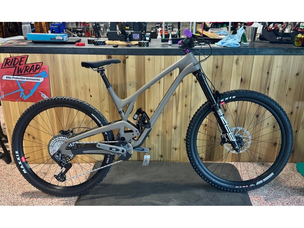 EVIL BIKES Wreckoning Baja Fog LS LG GX AXS Reserve 30HD / Dt Swiss 350 Wheelset