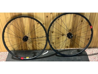 Reserve Wheels Reserve 28 XC SL / Chris King Mtn Hubs 24H 12x148 15x110 XD