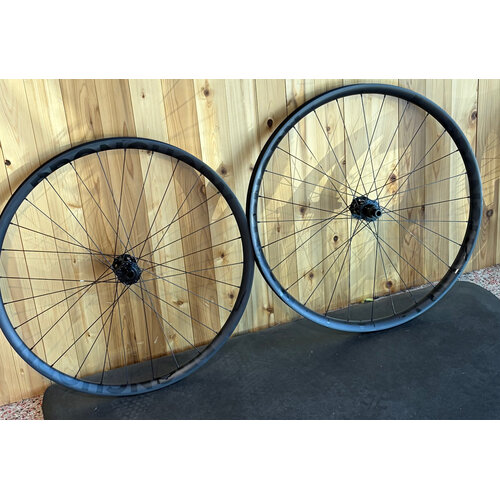 Pronghorn Custom Pronghorn / OneUp 148x12 110x15 XD 1360g