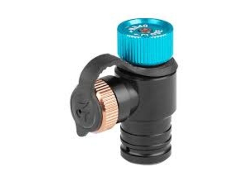 Blackburn BBN CORE CO2 THREAD ON INFLATOR