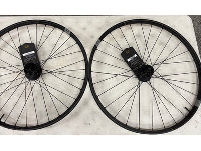 Crankbrothers Synthesis E Alloy MULLET 29 - 27.5 Boost HG