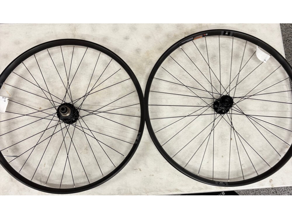 WTB ST Tough MULLET Wheelset Boost 6B 29 - 27.5 MS