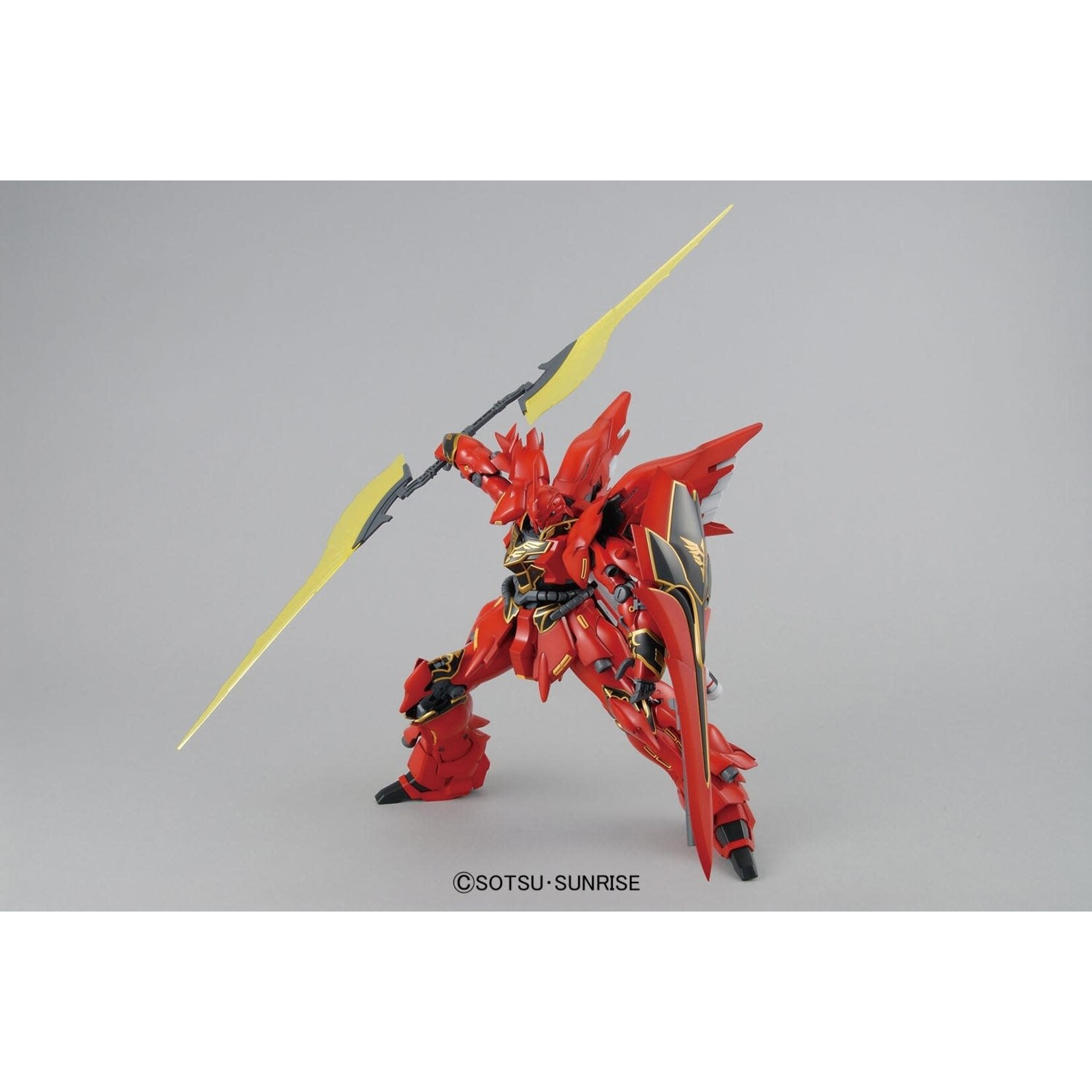 Bandai BAN2205960 Bandai MG Sinanju (Animation Color) "Gundam UC"