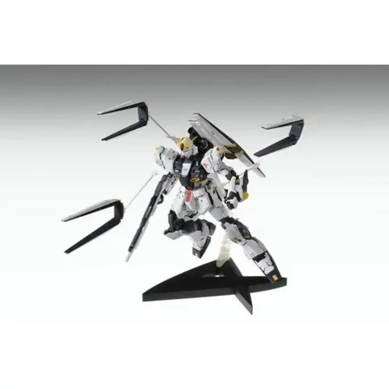 Bandai BAN2167683 Bandai MG Nu Gundam (Ver. Ka) "Char's Counterattack"
