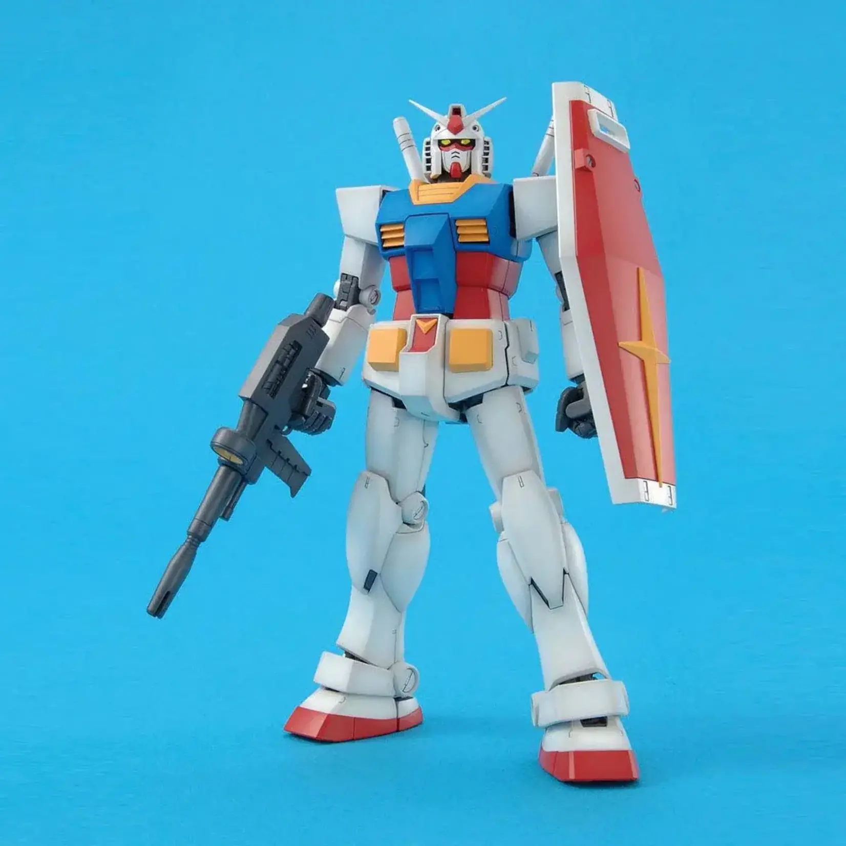 Bandai BAN2028924 Bandai MG RX-78-2 (Ver 2.0) "Mobile Suit Gundam"