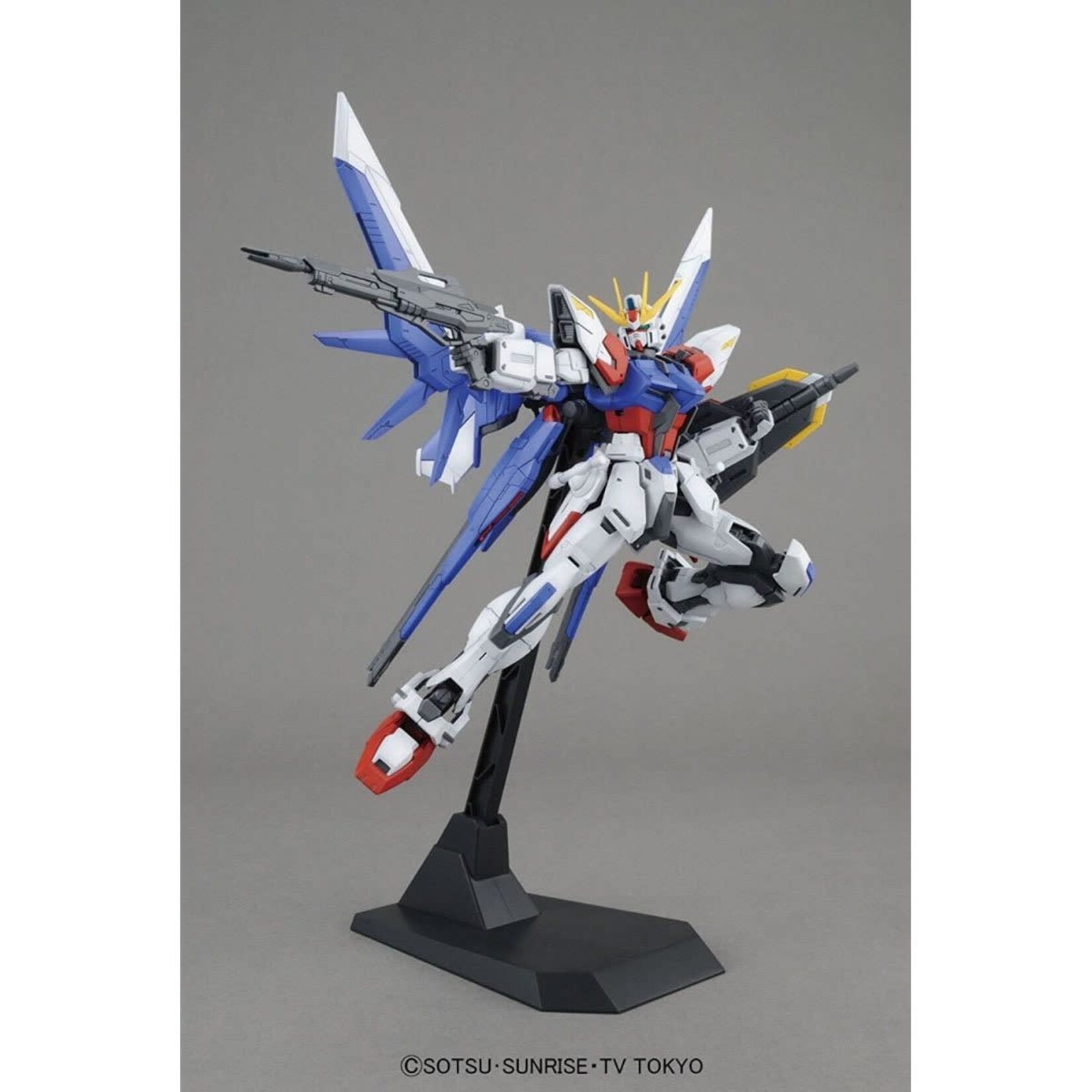 Bandai Bandai 2221179 MG Build Strike Gundam Full Package "Gundam Build Fighters"