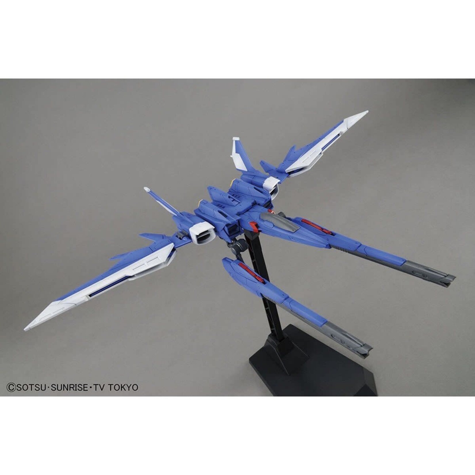 Bandai BAN2221179 Bandai MG Build Strike Gundam Full Package "Gundam Build Fighters"