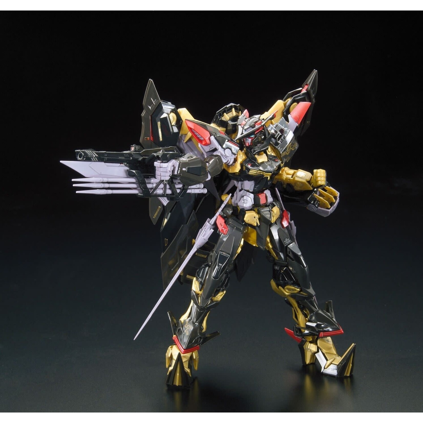 Bandai BAN2370360 Bandai RG #24 Gundam Astray Gold Frame Amatsu Mina "Gundam SEED Astray"