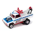 Johnny Lightning JLSP365 Johnny Lightning Street Freaks 1965 Chevy Tow Truck Zinger