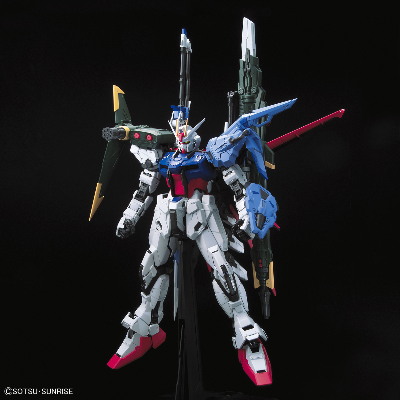 Bandai BAN2499946 Bandai PG Perfect Strike Gundam "Gundam SEED"