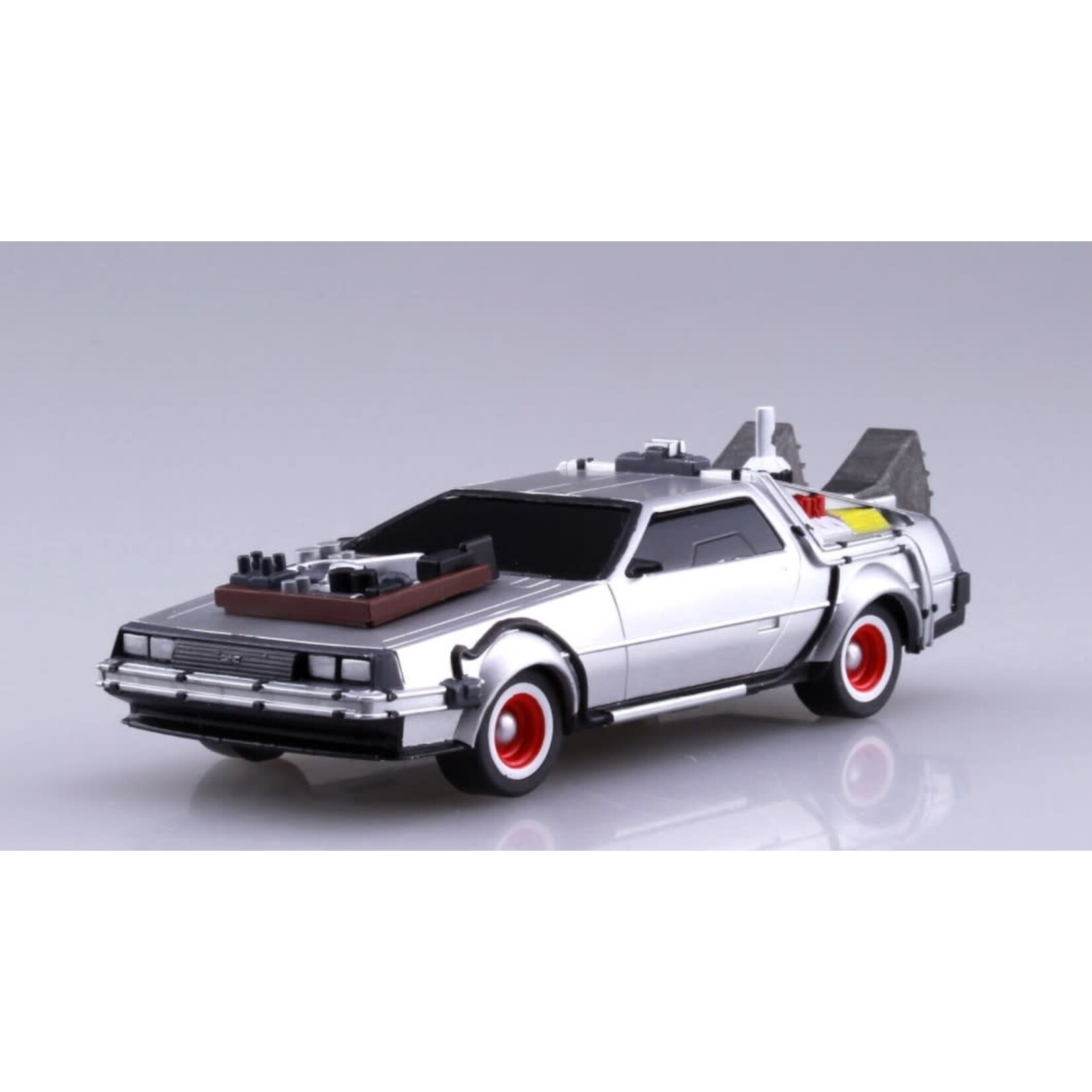 Aoshima AOS-05477 Aoshima Back To The Future 1/43 Pullback DELOREAN from PART 3 & Railroad