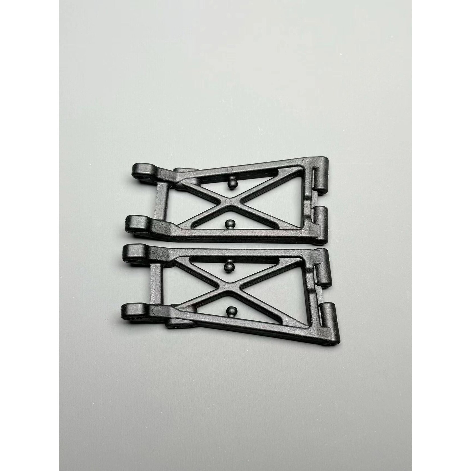 FR4-002 FanRC Rear Arms Fits Team Associated B4