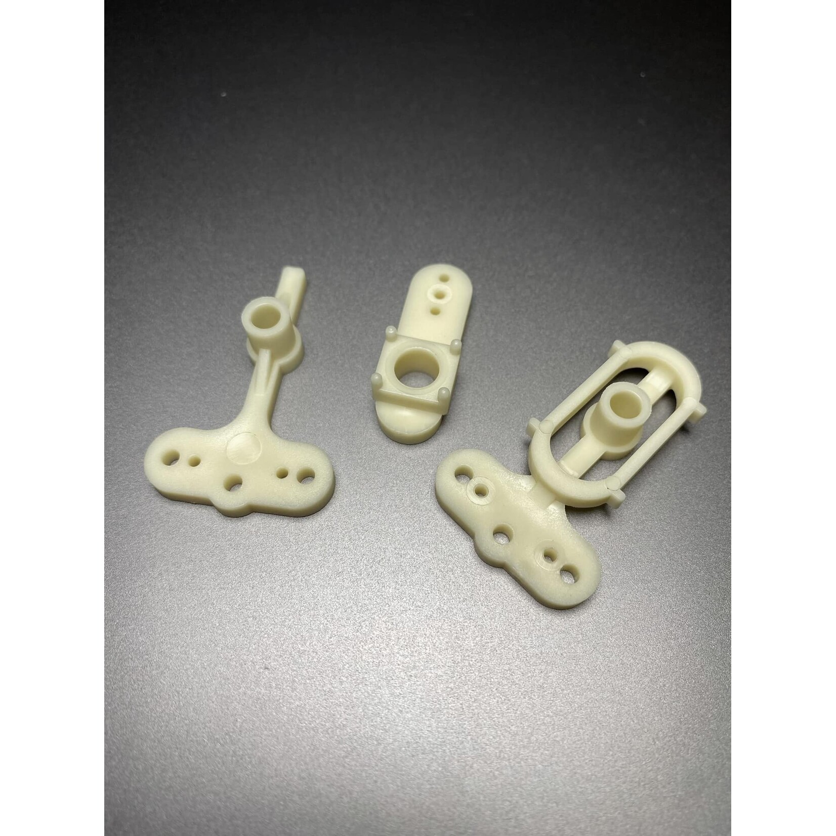 Fan RC FR-0035 FanRC Steering Bellcranks, Stampa Style, White Fits RC10