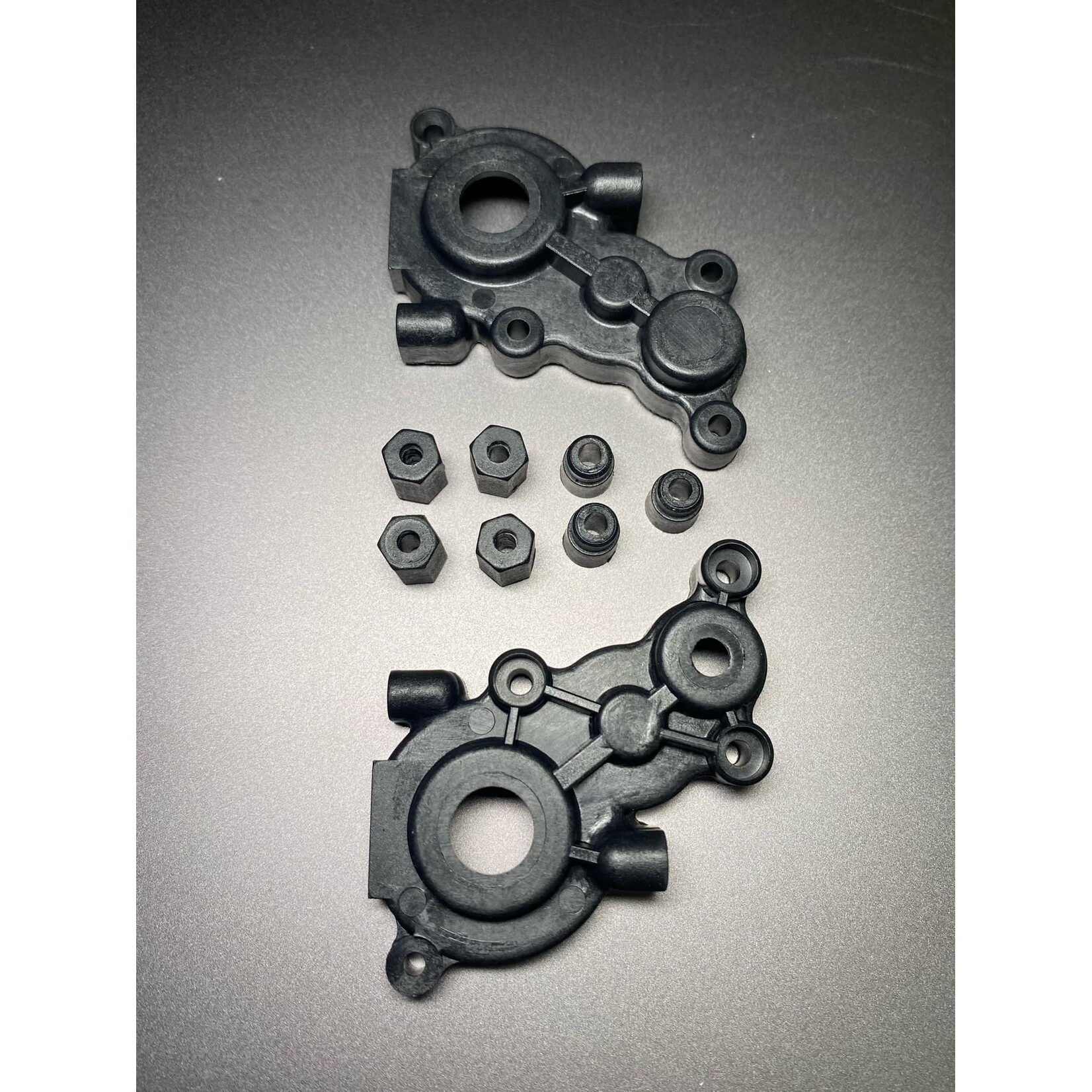 Fan RC FR3-011 FanRC Rear Tranny Cases, Fits B2, B3, T3