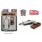 American Diorama AD-38378MJ American Diorama "Haul N Go 2" 1:64 Trailer Flatbed Rusted Truck Figure Set