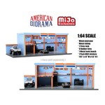 American Diorama AD-76531 American Diorama  1:64 Mijo Exclusive Garage Diorama with Auto World GULF Stickers