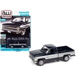 Auto World AWSP069A Auto World 1982 Chevrolet Silverado Pickup Truck Dark Blue Silver 1/64